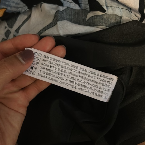 Forever 21 Tropical Bloom Flare Dress with Floral Print size S - Picture 4 of 8